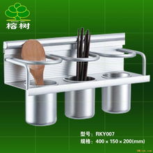 厨房挂件与厨饰五金 小物件点亮大空间，厨具卫具的实用与美学